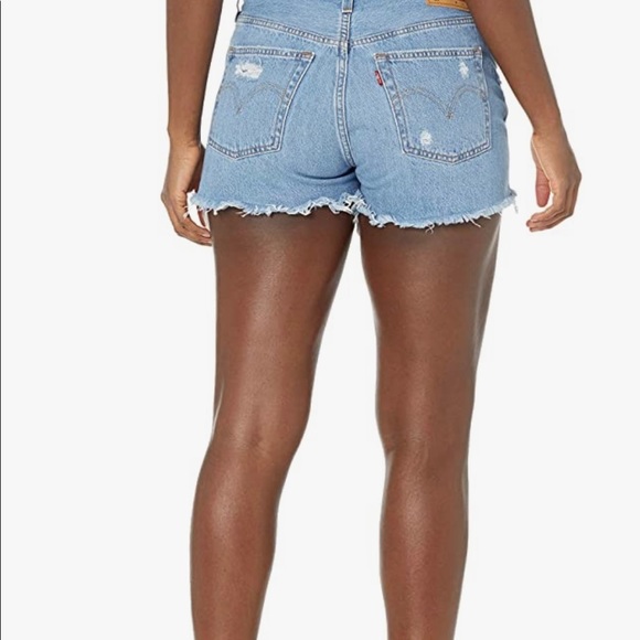 Levi’s denim shorts - Picture 2 of 2